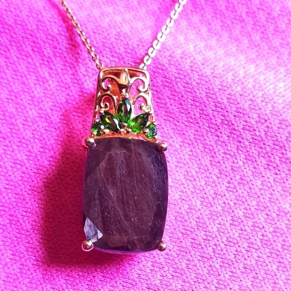 Sapphire Chrome Diopside Pendant 20 Inch Necklace Gold Vermeil